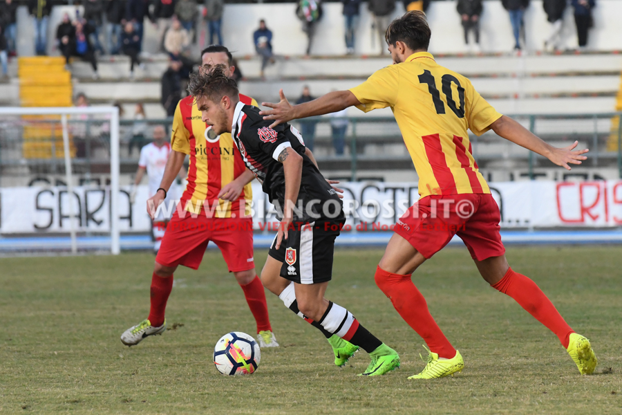 Grosseto vs Poggibonsi 0-0: reti inviolate allo Zecchini, il Grifone perde la testa della classifica