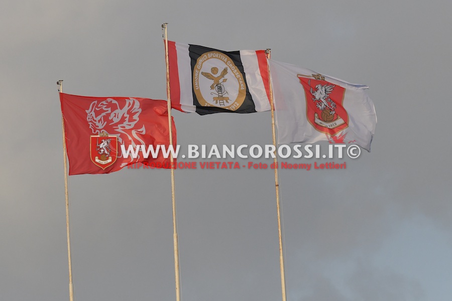 L’ultimo abbraccio a Mauro