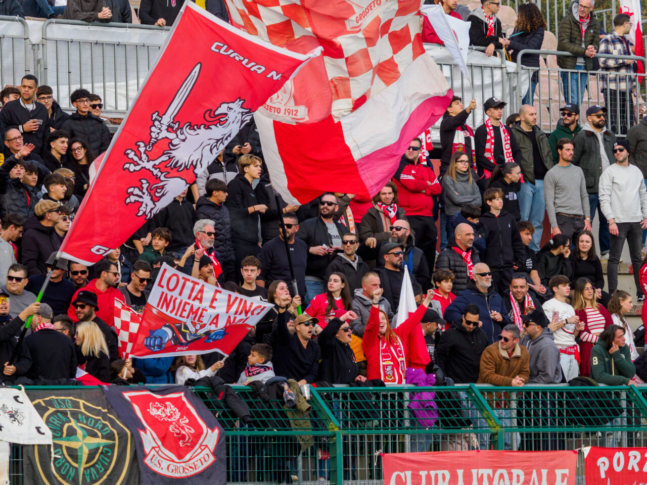🔥 US Grosseto, scuola, tifo e futuro: con “Classi in Curva” lo Zecchini si prepara per una domenica speciale